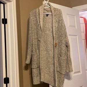 Roots Boucle toggle button cardigan